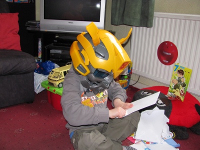 Bumblebee opens his cards