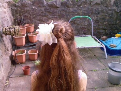 Dancing hair